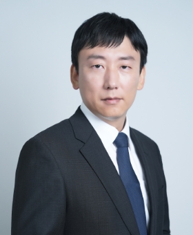専務取締役 山本 康晴